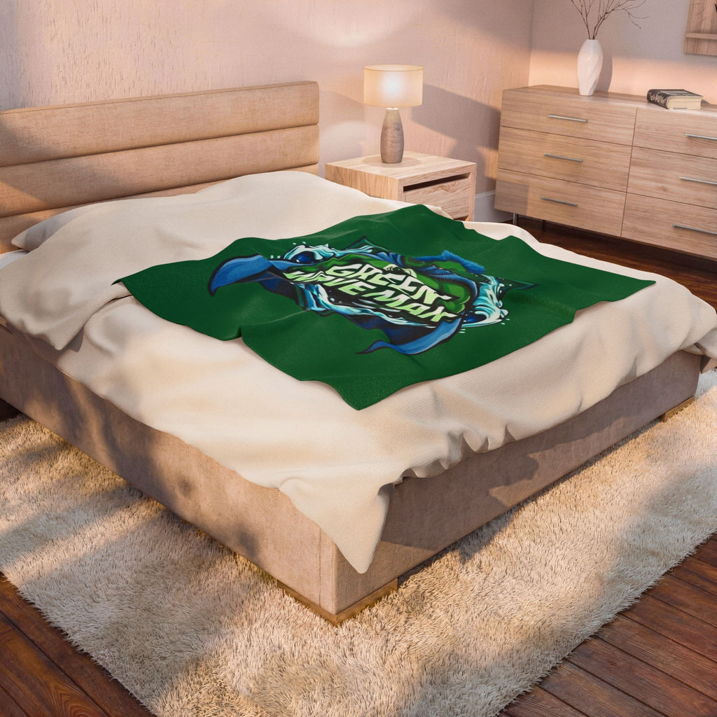 Green Wave Man Plush Blanket -Green-Cozy Velveteen Throw